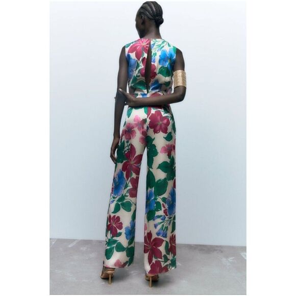 Multicolor Floral Print Zara Drape Neck Sleeveless One-Piece Pant Jumpsuit (NWT) - Picture 3 of 5